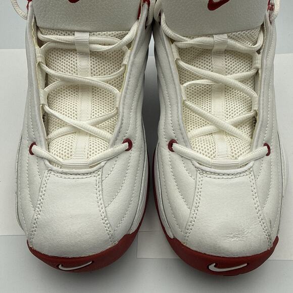Vintage Nike Sneakers Mens 11 White Red Scorch Basketball Shoes Y2K 930137-162 main image 4